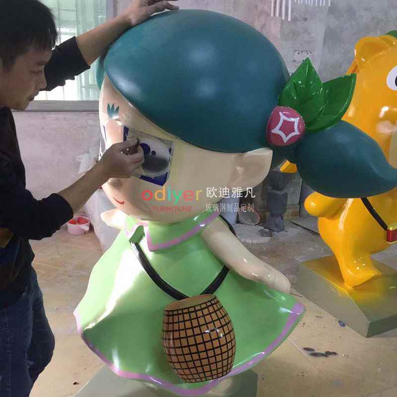 牛奶玻璃鋼雕塑商場景觀城市雕塑擺件 牛奶玻璃鋼雕塑商場景觀城市雕塑擺件