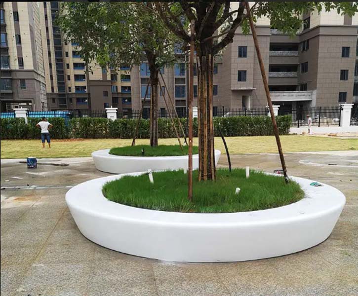 戶外公園廣場適合擺放什么樣的玻璃鋼樹池坐凳? 戶外公園廣場適合擺放什么樣的玻璃鋼樹池坐凳?