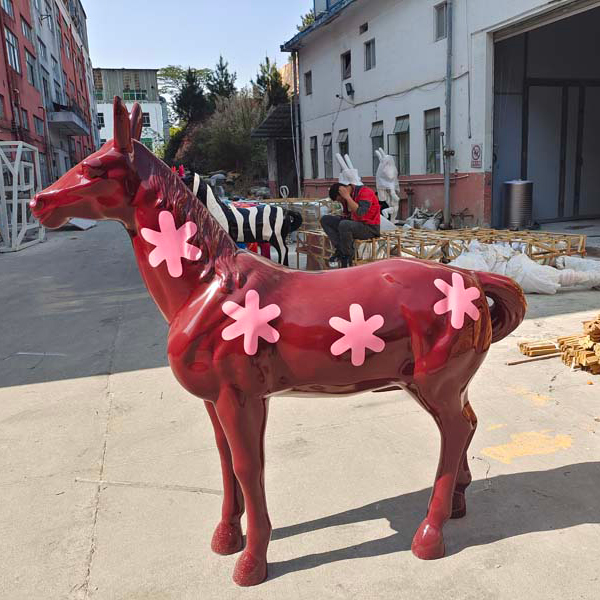 彩繪馬玻璃鋼雕塑動物景觀雕塑 彩繪馬玻璃鋼雕塑動物景觀雕塑